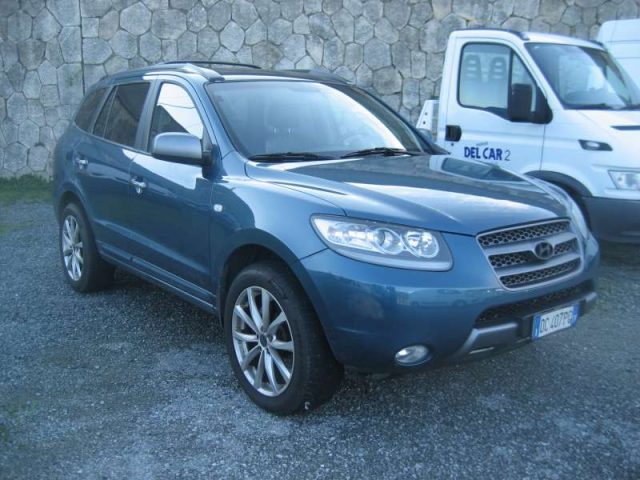 Hyundai SANTA FE 2.2 CRDI VGT DYNAMIC usato a ALBISSOLA MARINA