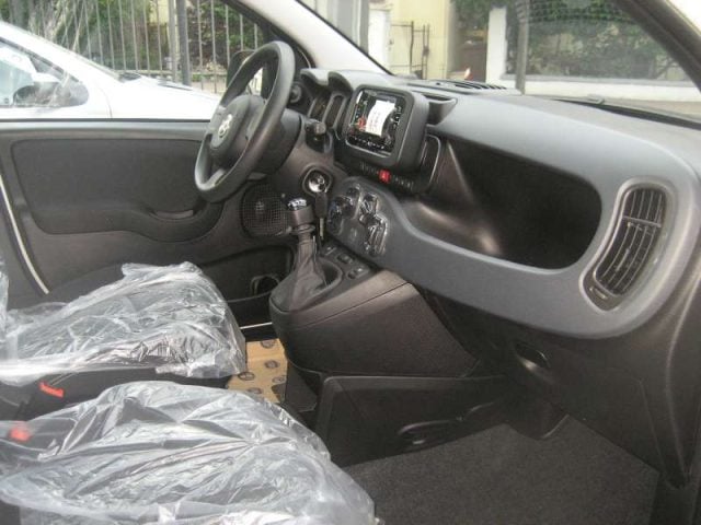 Fiat New Panda 1.0 FIREFLY S-S HYBRID CITY LIFE - foto 3 di 4