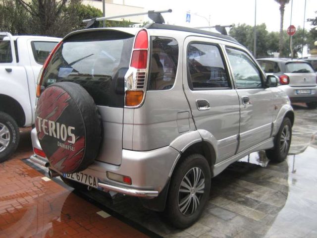 Daihatsu Terios 1.3 I 16V KAT 4WD DX - foto 4 di 4