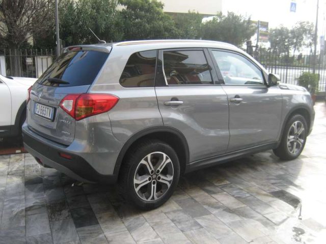 Suzuki Vitara 1.6 DDIS 4WD ALLGRIP V-TOP - foto 3 di 4