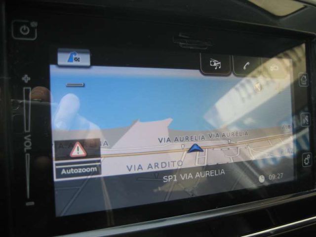 Suzuki Vitara 1.6 DDIS 4WD ALLGRIP V-TOP - foto 3 di 4
