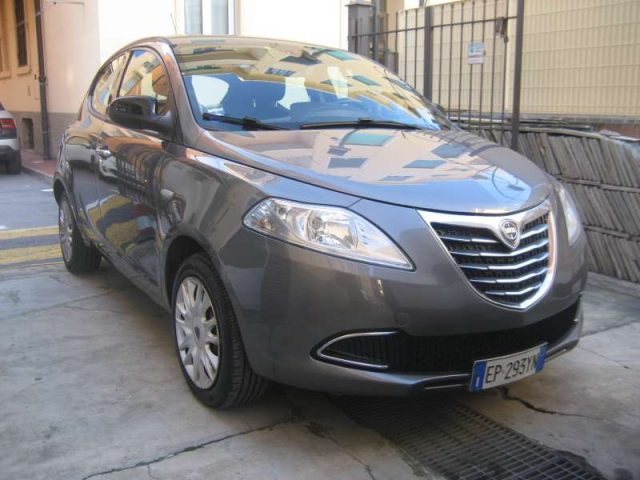Lancia Ypsilon 1.3 MJET 16V 95 CV S-S SILVER usato a ALBISSOLA MARINA