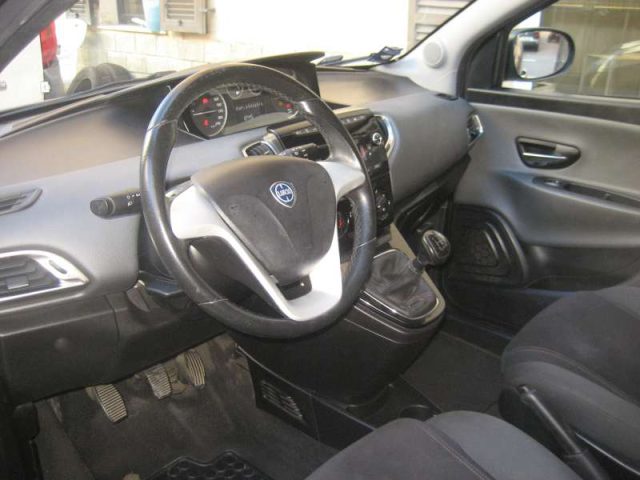 Lancia Ypsilon 1.3 MJET 16V 95 CV S-S SILVER usato a ALBISSOLA MARINA