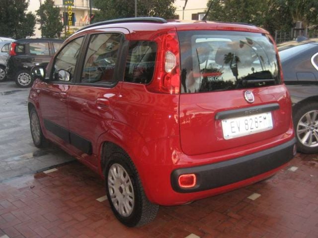 Fiat New Panda 1.3 MJET S-S LOUNGE - foto 4 di 4