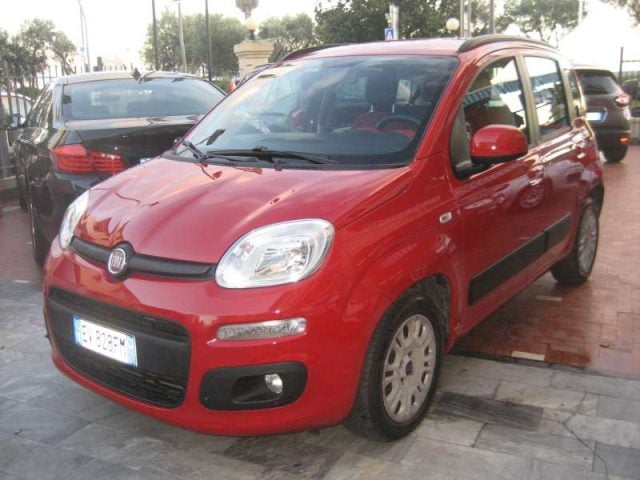 Fiat New Panda 1.3 MJET S-S LOUNGE - foto 2 di 4