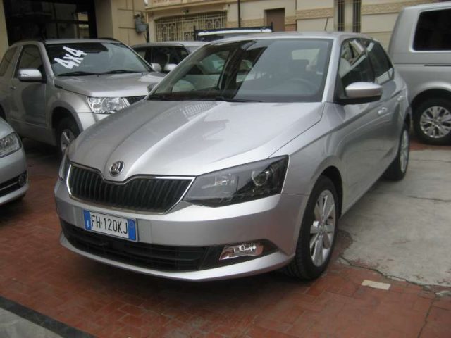 Skoda Fabia 1.4 TDI 75 CV AMBITION 5P - foto 3 di 4