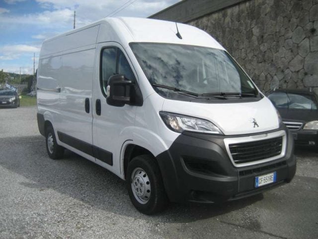 Peugeot Boxer 335 2.2 BLUEHDI 140 S-S PM-TM FURGONE usato a ALBISSOLA MARINA