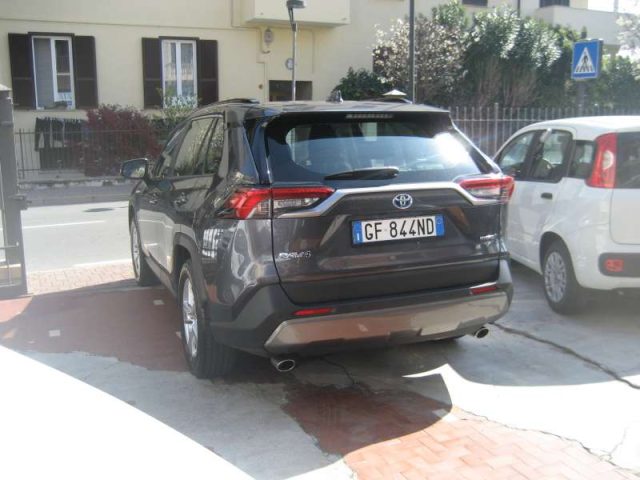 Toyota RAV 4 2.5 HV 218 CV E-CVT 2WD BUSINESS usato a ALBISSOLA MARINA