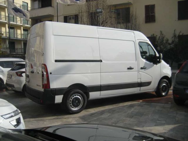 Renault Master T33 2.3 DCI 130 PM-TA - foto 4 di 4