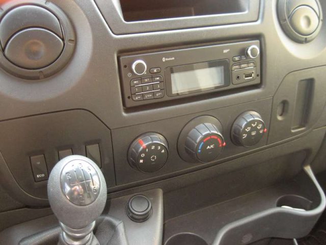 Renault Master T33 2.3 DCI 130 PM-TA usato a ALBISSOLA MARINA