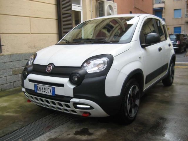 Fiat New Panda CROSS 1.0 FIREFLY S-S HYBRID - foto 4 di 4