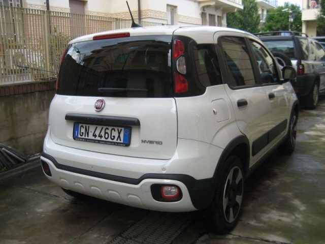 Fiat New Panda CROSS 1.0 FIREFLY S-S HYBRID - foto 2 di 4