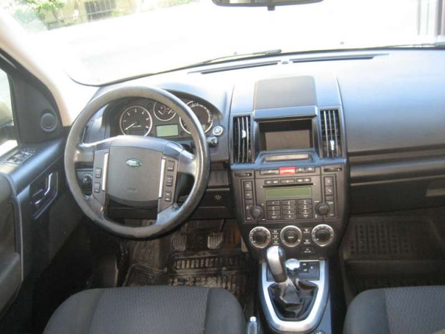 Land Rover Freelander 2.2 TD4 SW S usato a ALBISSOLA MARINA