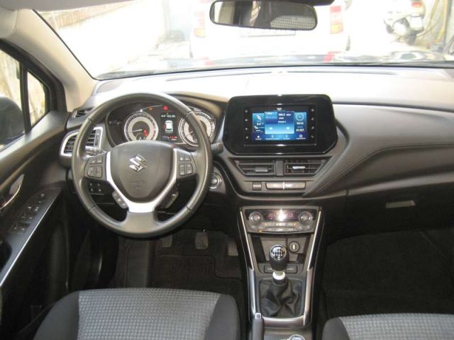 Suzuki S-Cross 1.4 HYBRID 4WD ALLGRIP TOP - foto 4 di 4