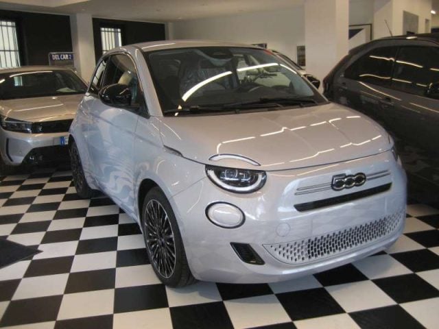 Fiat 500 1.0 HYBRID ICON, del 2026, in vendita a Albissola Marina (SV)