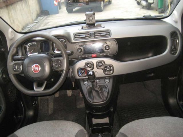 Fiat New Panda 1.2 LOUNGE - foto 3 di 4
