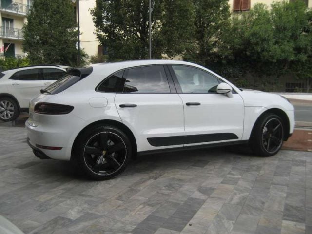 Porsche Macan 3.0 DIESEL S - foto 2 di 4