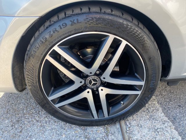 Mercedes-Benz V 250 d Automatic 4Matic Sport Long - foto 2 di 4