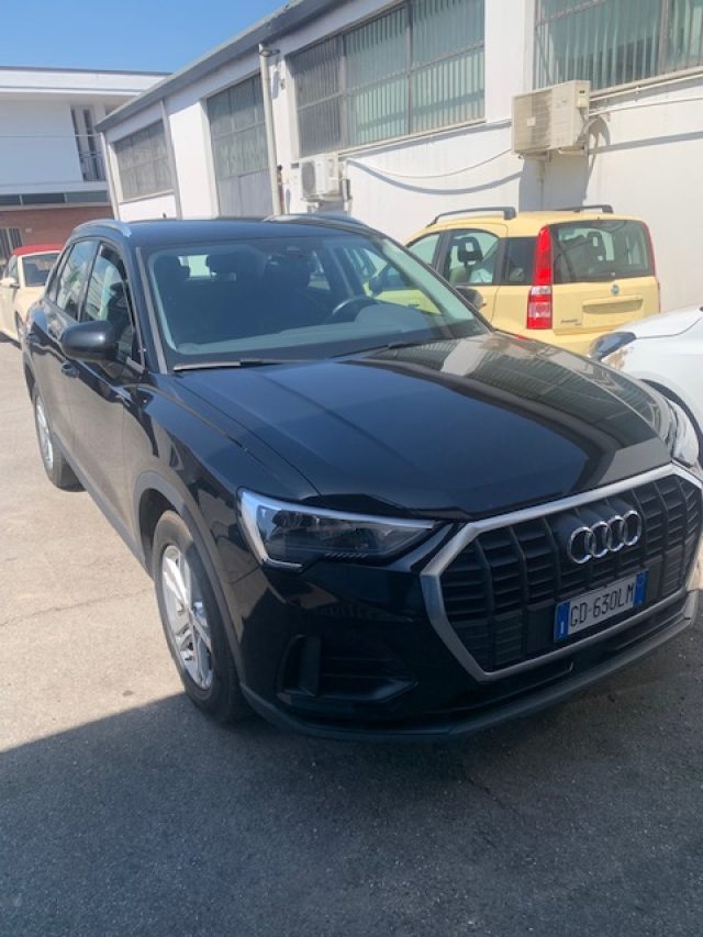 Audi Q3 35 TDI Business Advanced - foto 2 di 4