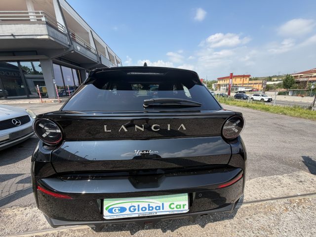 Lancia Ypsilon Hybrid e-DCT LX - foto 3 di 4