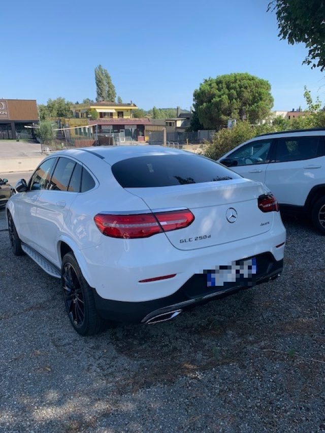 Mercedes-Benz GLC 250 d 4Matic Premium - foto 4 di 4
