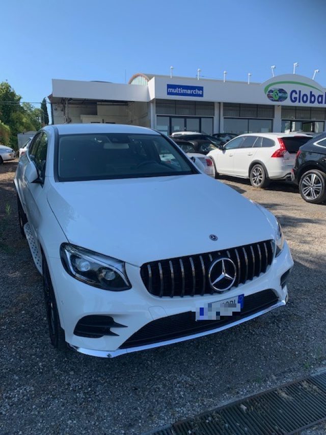 Mercedes-Benz GLC 250 d 4Matic Premium - foto 2 di 4