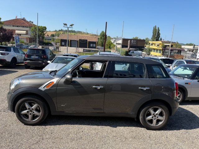 MINI Countryman Mini Cooper D Countryman ALL4 - foto 4 di 4