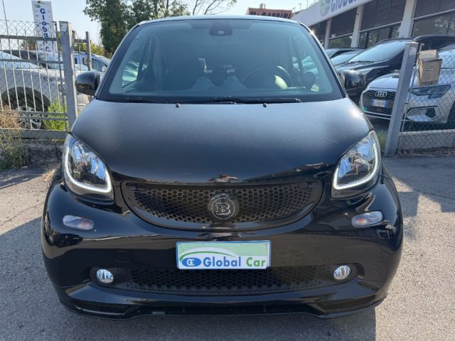 smart forTwo BRABUS 0.9 Turbo twinamic Xclusive - foto 2 di 4