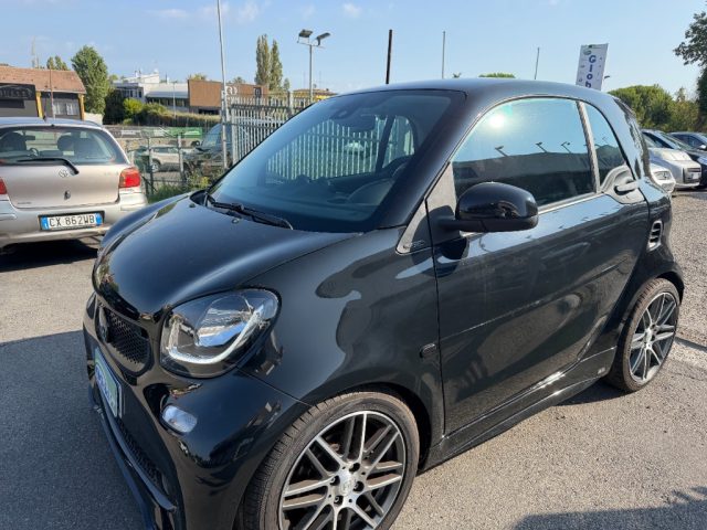 smart forTwo BRABUS 0.9 Turbo twinamic Xclusive - foto 4 di 4