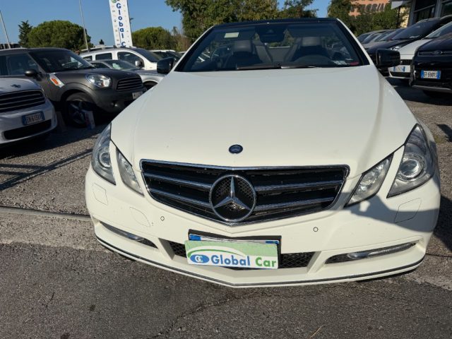 Mercedes-Benz E 220 CDI Cabrio BlueEFFICIENCY - foto 2 di 4