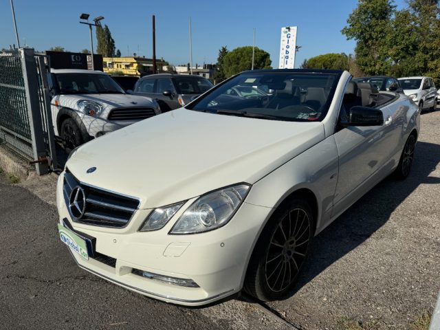 Mercedes-Benz E 220 CDI Cabrio BlueEFFICIENCY - foto 3 di 4
