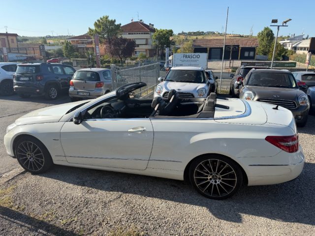 Mercedes-Benz E 220 CDI Cabrio BlueEFFICIENCY - foto 4 di 4