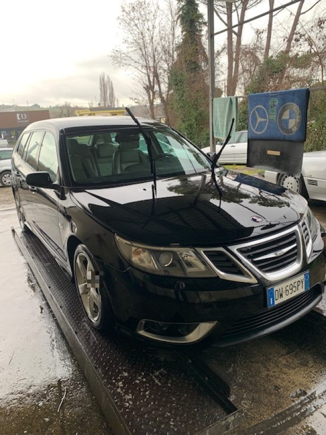 Saab 9-3 SportHatch 1.9 TTiD 180CV Aero Sentronic, del 2009, 187.620 km, in vendita a Coriano (RN)
