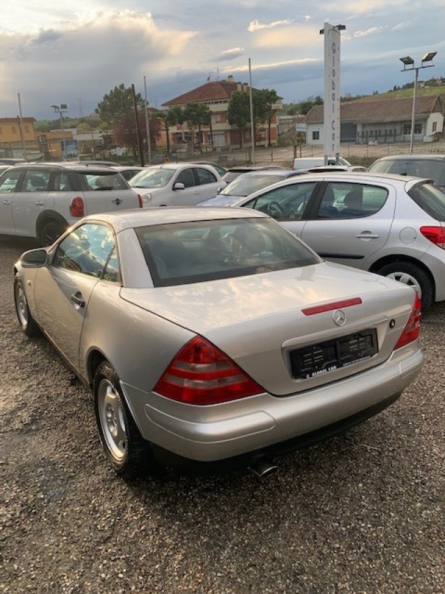 Mercedes-Benz SLK 200 cat, del 1999, 73.500 km, in vendita a Coriano (RN)