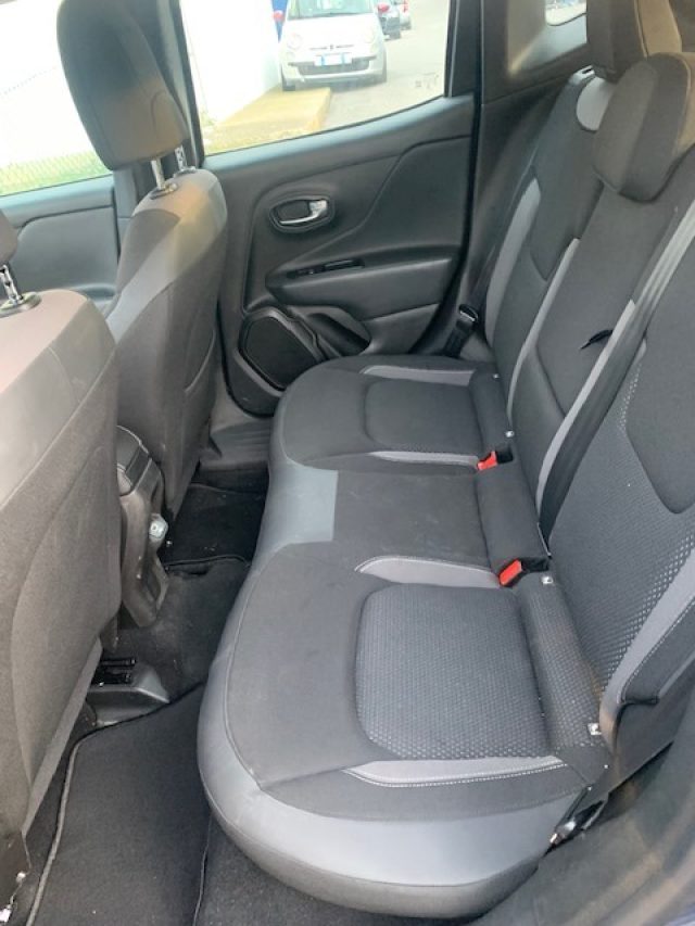 Jeep Renegade 1.3 PHEV 4xe AT6 Limited - foto 2 di 4