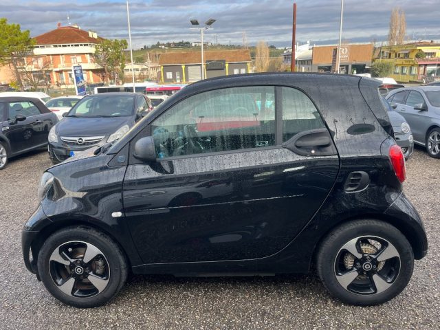 smart forTwo EQ Passion - foto 4 di 4