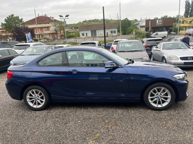 BMW 218 i Coupé Advantage - foto 4 di 4