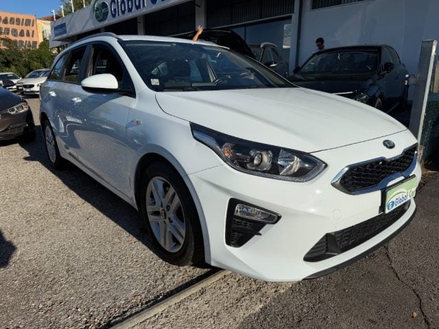 Kia cee'd 1.6 CRDi 115 CV SW Business Class, del 2019, 125.000 km, in vendita a Coriano (RN)