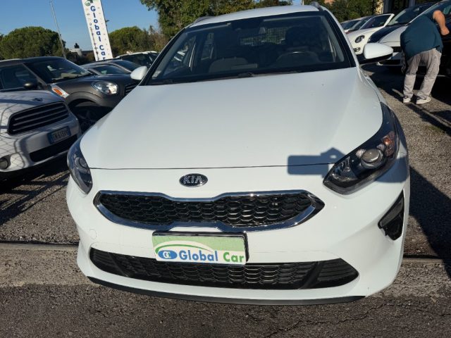 Kia cee'd 1.6 CRDi 115 CV SW Business Class - foto 2 di 4