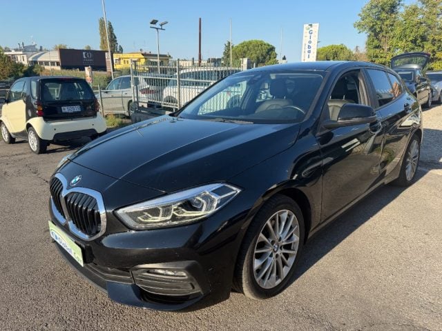 BMW 118 d 5p. Urban - foto 2 di 4