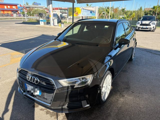 Audi A3 SPB 2.0 TDI Sport - foto 2 di 4
