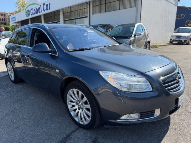 Opel Insignia 2.0 CDTI 160CV Sports Tourer aut. Cosmo, del 2009, 280.000 km, in vendita a Coriano (RN)