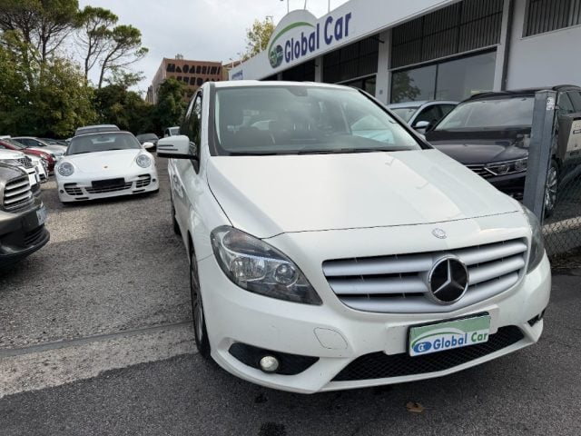 Mercedes-Benz B 180 CDI Executive, del 2013, 127.000 km, in vendita a Coriano (RN)