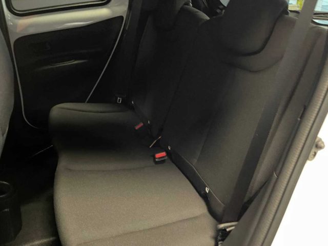 Toyota Aygo X 1.0 VVT-i 72 CV 5 porte Trend Air km 0 a MIRANO