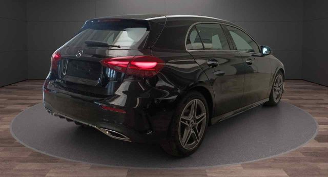 Mercedes-Benz A 180 d AMG Line Premium Auto #Ambient #Vari.Colori - foto 4 di 4