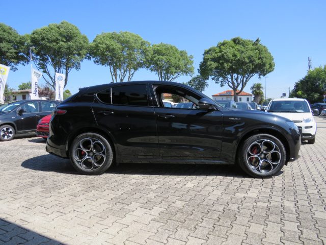 Alfa Romeo Stelvio 2.2 210 CV AT8 Q4 Veloce #Pinze Rosse #VetriScuri - foto 4 di 4