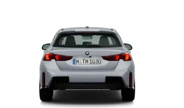 BMW 118 d MSport Pro #BROOKLYN.GREY, del 2025, 14.999 km, in vendita a Mirano (VE)