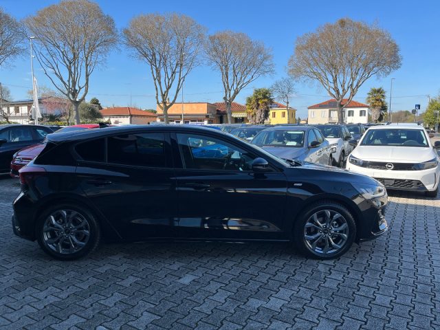 Ford Focus 1.0 EcoBoost Hybrid 125 CV 5p. ST-Line - foto 4 di 4