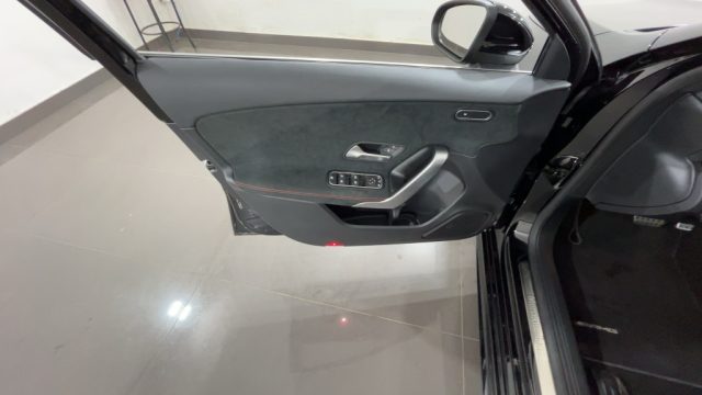 Mercedes-Benz A 200 d Autom AMG Advanced Plus#Luci.Ambien#Vari.Colori usato a MIRANO