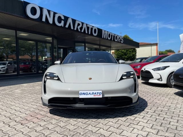 Porsche Taycan 4 Cross Turismo - foto 2 di 4